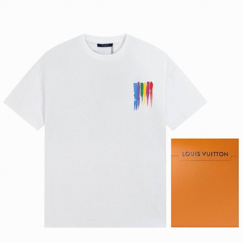 Louis Vuitton Men's T-shirts 908